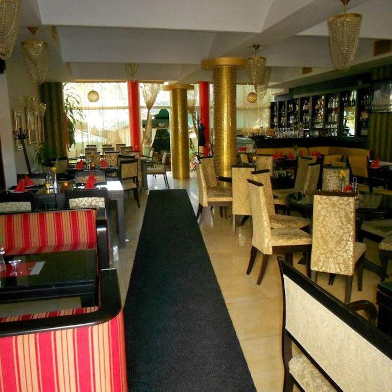 Gala-Garden Hotell Bitola Exteriör bild